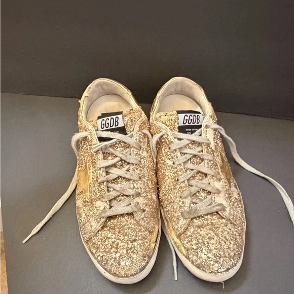 Golden Goose Women's Gold Glitter Low-Top Sneakers with Metallic Star - Picture 11 of 16